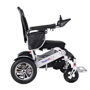 RESPİROX BC-EA9000 OTOMATİK KATLANIR LİTYUM BATARYALI UZAKTAN KUMANDALI AKÜLÜ TEKERLEKLİ SANDALYE